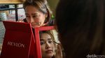 Serunya Pertukaran Budaya Merias Wajah Versi Filipina dan Indonesia