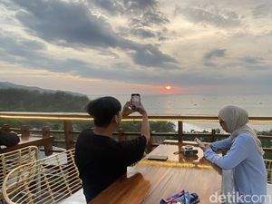 Menikmati Indahnya Senja di Bukit Sunset Hill Sukabumi
