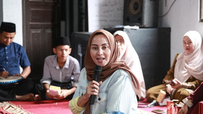 Teh Mutya, istri calon Wali Kota Bandung Arfi Rafnialdi.