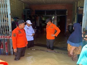 4.575 Warga Mengungsi Akibat Banjir di Desa Sosok Sanggau
