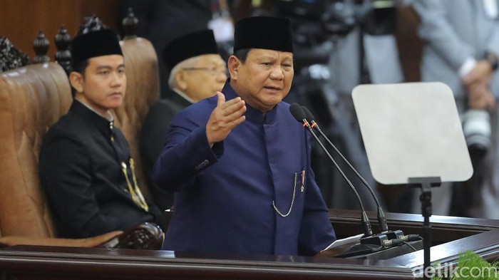 Prabowo Subianto dan Gibran Rakabuming Raka resmi jadi Presiden dan Wakil Presiden Republik Indonesia periode 2024-2029. Resminya Prabowo-Gibran jadi Presiden dan Wapres ditandai dengan pengucapan sumpah.
