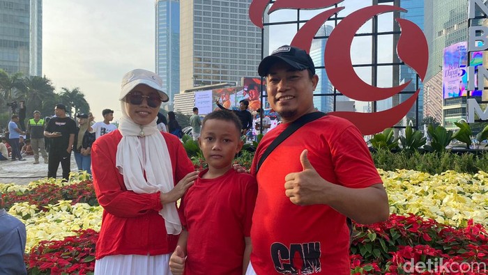 Warga asal Cirebon bernama Nurudin (42) optimis Prabowo-Gibran bisa memajukan Indonesia ke depannya. (Wildan/detikcom)