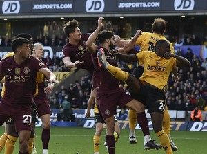 Kemenangan Kontroversial Man City