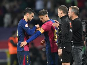 Gavi Tak Minder Bersaing dengan Pedri & De Jong di Barcelona