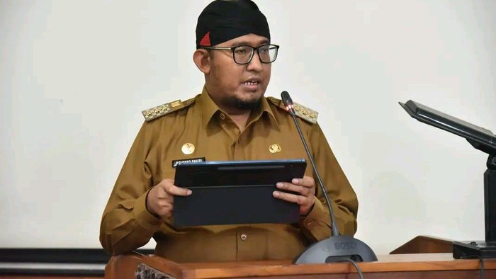 Bupati Sumenep Achmad Fauzi