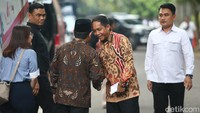 Raja Juli menjabat sebagai Sekjen Partai Solidaritas Indonesia (PSI). Sebelum menjadi Menteri Kehutanan, Raja Juli menjabat sebagai Wakil Menteri Agraria dan Tata Ruang dan Pelaksana Tugas (Plt) Wakil Kepala Otorita ibu Kota Nusantara (OIKN). Grandyos Zafna/detikcom