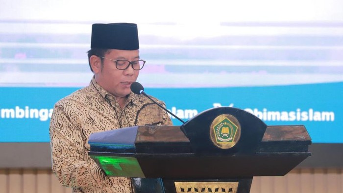 Direktur Jenderal Bimbingan Masyarakat Islam, Kamaruddin Amin, dalam acara Peluncuran Pusat Layanan Keagamaan KUA di Jakarta, Jumat (18/10/2024).