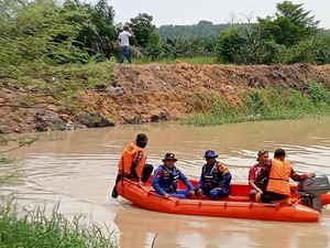Bocah Penyandang Autis Tewas Tenggelam saat Bermain di Sungai Pelalawan