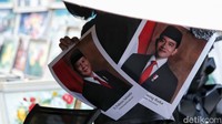 Pemerintah Republik Indonesia telah merilis foto resmi Presiden dan Wakil Presiden terpilih periode 2024-2029, Prabowo Subianto dan Gibran Rakabuming yang sudah dilantik di Kompleks Parlemen, Senayan, Jakarta. 