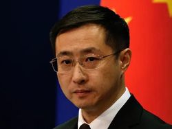 Bantah Zelensky, China Tegaskan Tak Pernah Pasok Senjata untuk Rusia