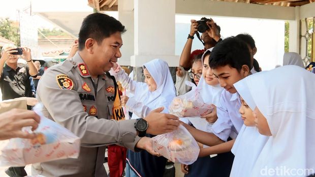 Kapolres Sukabumi Gelar Makan Siang Gratis untuk Pelajar Berkebutuhan Khusus