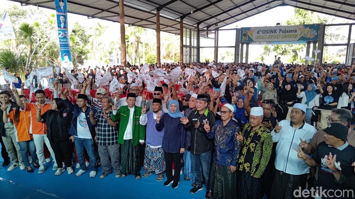 Khofifah bersama 1000 pendukungnya di Alam Indah Lestari Banyuwangi