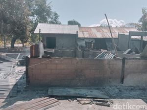 49 Rumah di NTT Hangus Dibakar-1 Tewas gegara Konflik Rebutan Tanah Adat