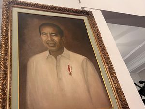 Video Lukisan Jokowi Sudah Terpampang di Istana Negara