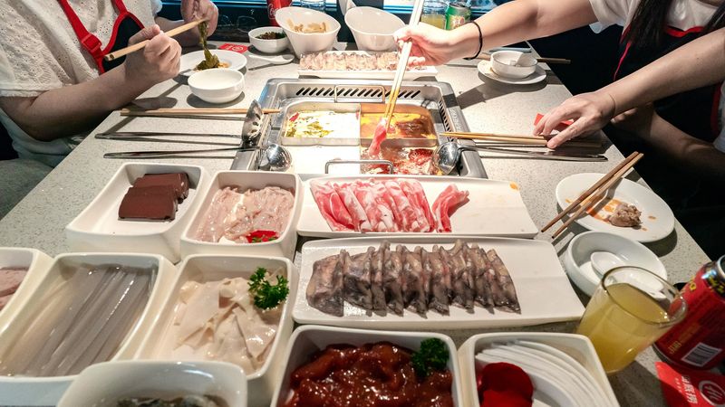 Menikah di Restoran Hot Pot dan Cepat Saji Jadi Tren Berhemat di China