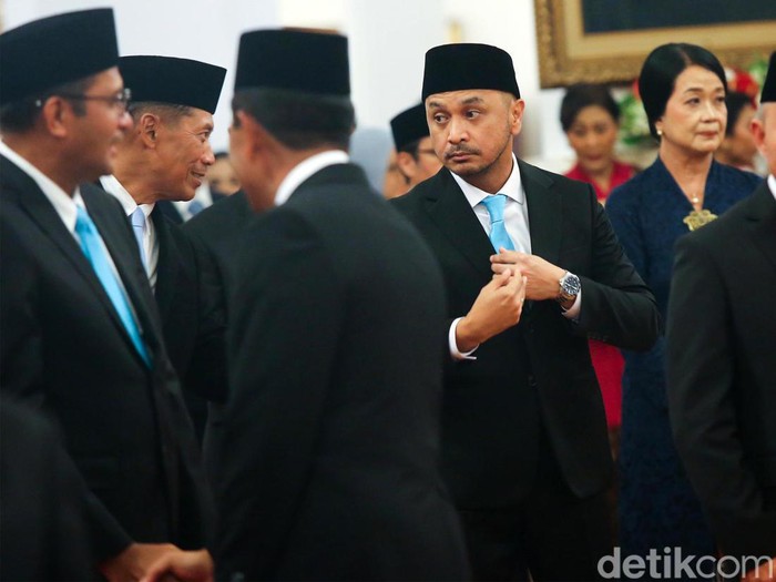 Presiden Prabowo Subianto resmi melantik Wakil Menteri (Wamen) di Kabinet Merah Putih. Ada 55 orang Wamen dan seorang Sekretaris Kabinet yang dilantik.