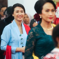 Prabowo-Gibran menyertakan nama Veronica Tan dalam kabinet Merah-Putih. Mantan istri eks Gubernur DKI Basuki Tjahaja Purnama itu mendapat kepercayaan sebagai wakil menteri Pemberdayaan Perempuan dan Perlindungan Anak (PPPA). (Foto: Grandyos Zafna/detikcom)