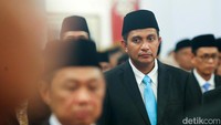Edward Omar Sharif Hiariej menjadi Wakil Menteri Hukum.  