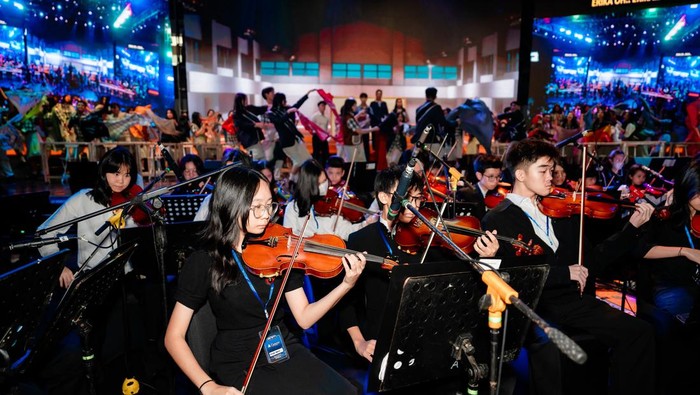 Yayasan Iman, Pengharapan dan Kasih (IPEKA) merayakan puncak hari ulang tahun (HUT) ke-45 dengan menggelar pentas drama musikal bertajuk ‘Ebenezer The Musical’. Pentas amal ini dihadiri sekitar 4.500 penonton.