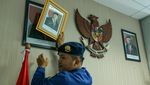 Pemasangan Foto Presiden dan Wapres di Sekolah hingga Instansi