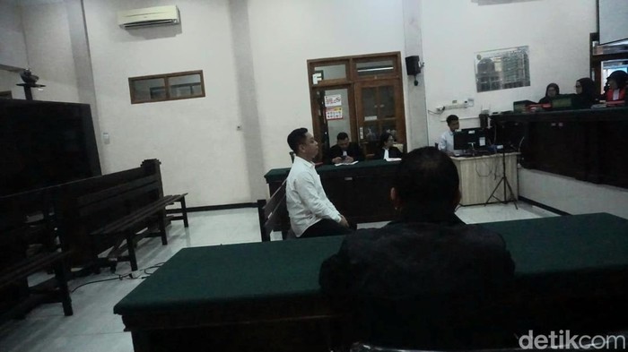 Pemasok 1 juta pil koplo ke Mojokerto Raya