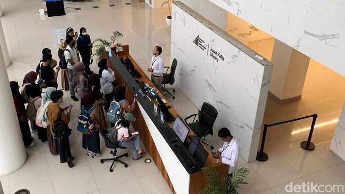 Perpustakaan Jusuf Kalla resmi dibuka, dengan fasilitas yang lengkap. Perpustakaan yang berlokasi di Jalan Raya Jakarta-Bogor KM 33, Cisalak, Sukmajaya, Kota Depok, Jawa Barat, ini menyediakan ruang yang nyaman dan modern.