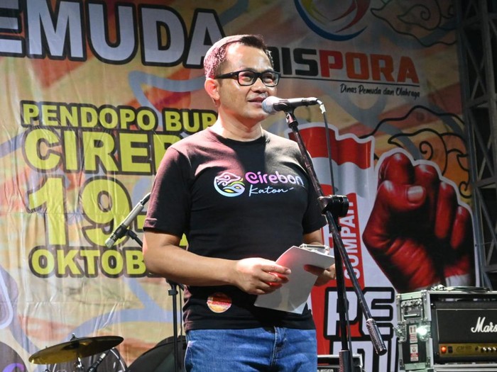 Pj Bupati Cirebon, Wahyu Mijaya dalam Kegiatan pameran prestasi pemuda bertajuk “Bigshow” Kreasi Anak Bangsa 2024.