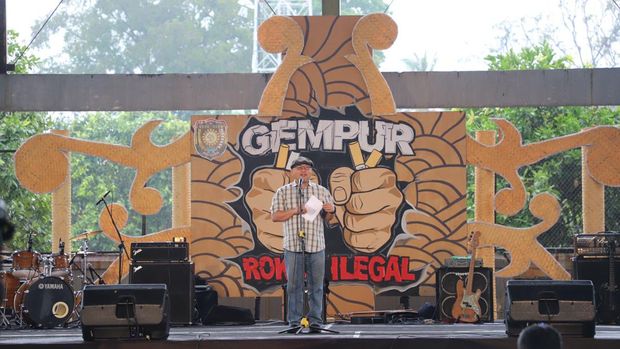 Pjs Bupati Purworejo, Endi Faiz Effendi membuka secara resmi Band Competition dalam rangka Sosialisasi Gempur Rokok Ilegal, Minggu (20/10/2024).