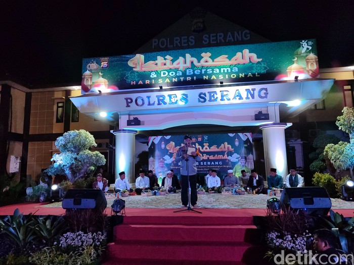 Polres Serang gelar doa dan istighosah bersama di momen Hari Santri Nasional (Foto: Bahtiar/Detikcom)