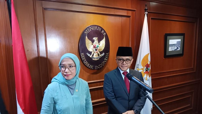 Serah Terima Jabatan MenPAN-RB