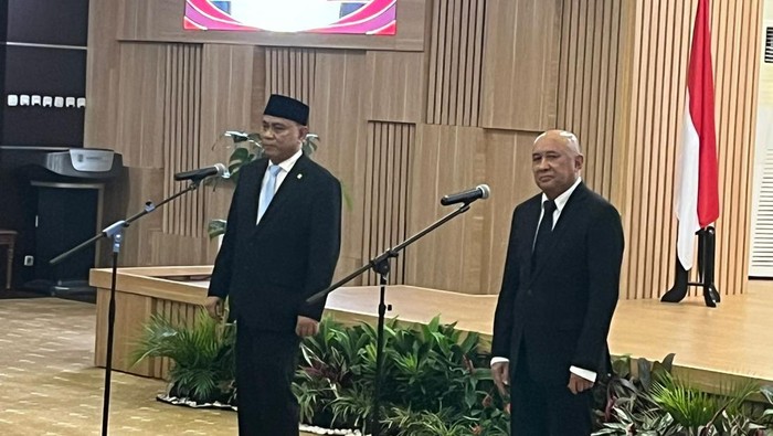 Sertijab Menkop.