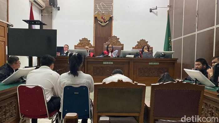 Siskaeee, Virly Virginia, Patra, dan Bima divonis 1 tahun penjara di kasus film porno