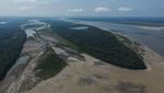 Sungai Amazon Kolombia Dilanda Kekeringan Parah