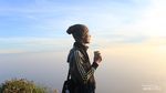 Lautan Awan yang Magis di Puncak Gunung Cikuray