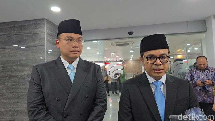 Wakil Menteri Komunikasi dan Digital Angga Raka Prabowo dan Nezar Patria