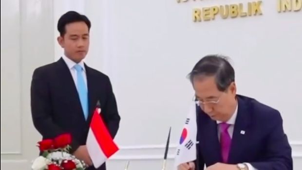 Wakil Presiden Gibran Rakabuming Raka pertama kali menerima dan berterima kasih atas kunjungan kehormatan Perdana Menteri (PM) Republik Korea, Han Duck-soo di Istana Wakil Presiden, Minggu (20/10/2024) Malam. (Instagram @gibran_rakabuming)