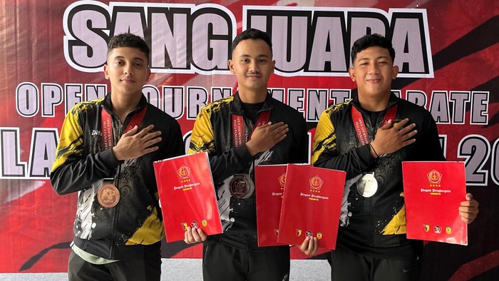 3 anggota Polres Pasuruan Kota sabet juara karate Piala Panglima TNI
