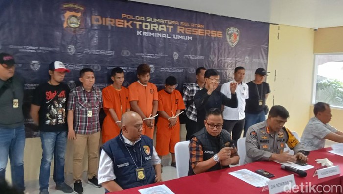 3 pelaku curas bersenpi di minimarket Ogan Ilir, Sumsel diamankan.