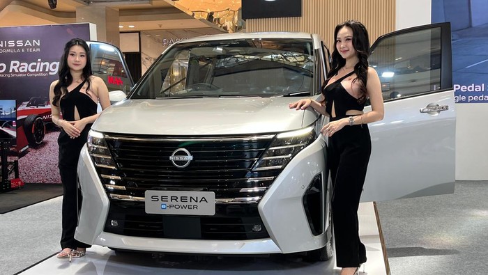 All New Nissan Serena e-Power meluncur di Semarang
