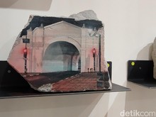 Begok Oner Melukis di Kanvas hingga Reruntuhan Tembok Kota Yogyakarta