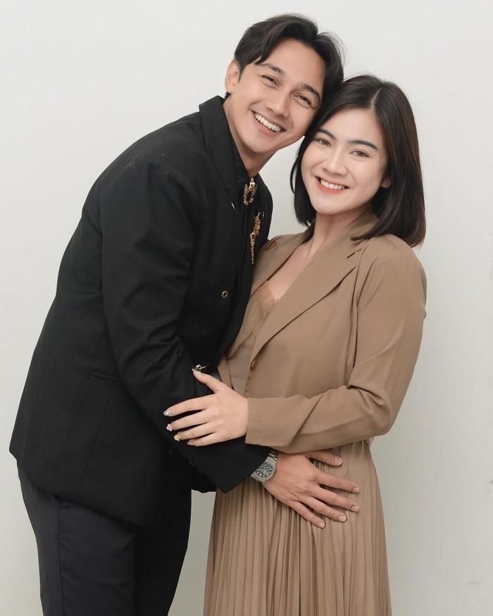 Caesar Hito dan Felicya Angelista