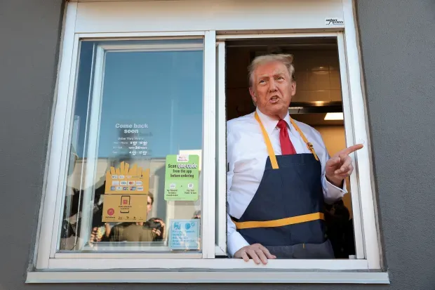 Donald Trump jadi pegawai McDonald's