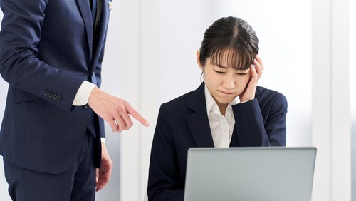 Ilustrasi Perempuan Bekerja