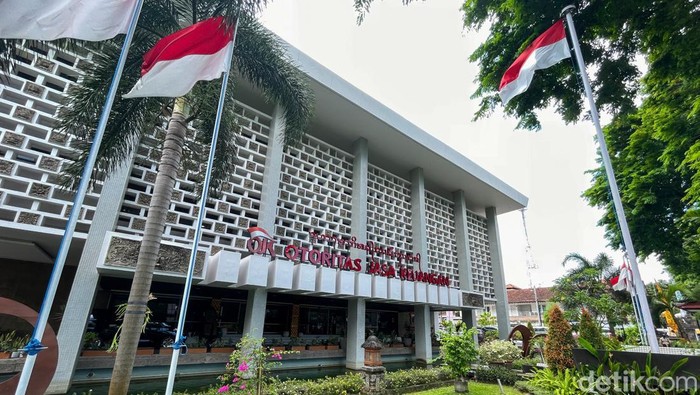 Kantor OJK Bali di Denpasar.