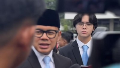 8 Foto Tampan Kenatra Putra Bima Arya, Bikin Salfok Saat Pelantikan Menteri