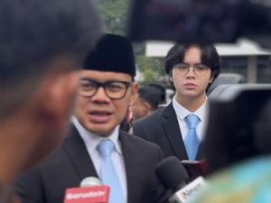 8 Foto Tampan Kenatra Putra Bima Arya, Bikin Salfok Saat Pelantikan Menteri