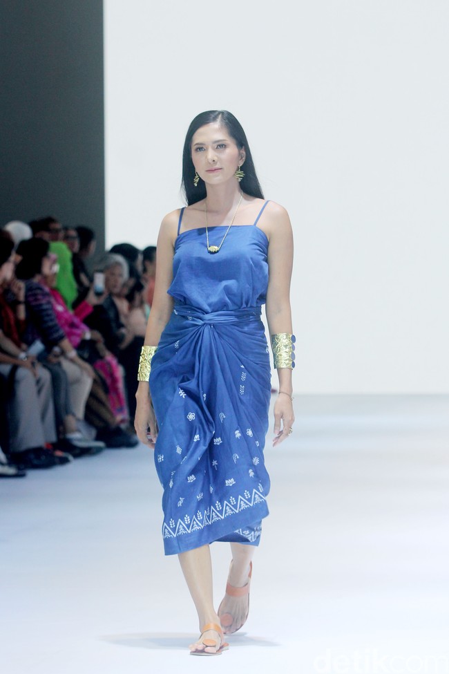 Fashion show busana terbaru Soloputri di Jakarta Fashion Week [JFW] 2025, di City Hall, Pondok Indah mall 3, Jakarta Selatan, Senin [21/10/2024]. Foto: Mohammad Abduh/detikcom.