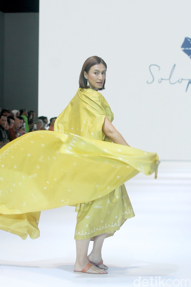 Fashion show busana terbaru Soloputri di Jakarta Fashion Week [JFW] 2025, di City Hall, Pondok Indah mall 3, Jakarta Selatan, Senin [21/10/2024]. Foto: Mohammad Abduh/detikcom.