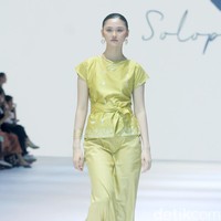 Fashion show busana terbaru Soloputri di Jakarta Fashion Week [JFW] 2025, di City Hall, Pondok Indah mall 3, Jakarta Selatan, Senin [21/10/2024]. Foto: Mohammad Abduh/detikcom.
