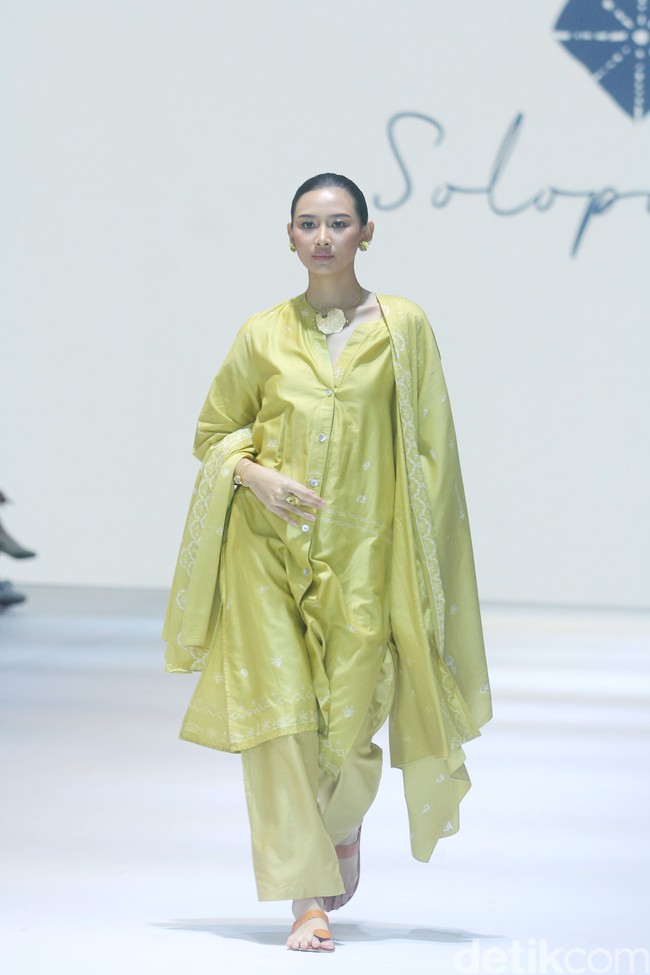 Fashion show busana terbaru Soloputri di Jakarta Fashion Week [JFW] 2025, di City Hall, Pondok Indah mall 3, Jakarta Selatan, Senin [21/10/2024]. Foto: Mohammad Abduh/detikcom.